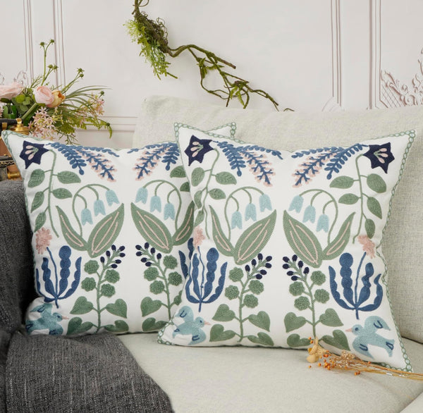 Funda bordada pajaritos