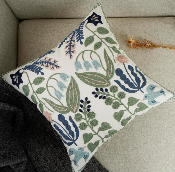 Funda bordada pajaritos