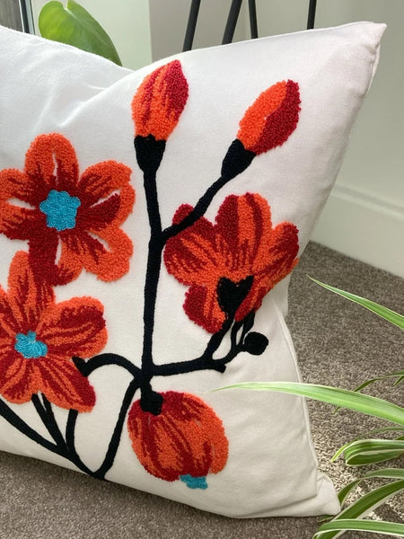 Funda cojín bordada flores terracota