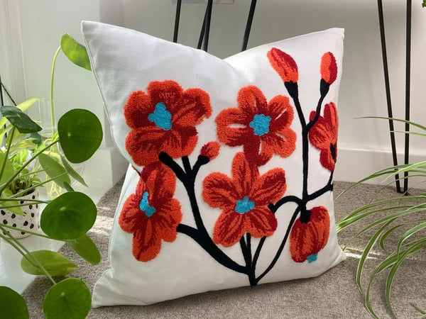 Funda cojín bordada flores terracota