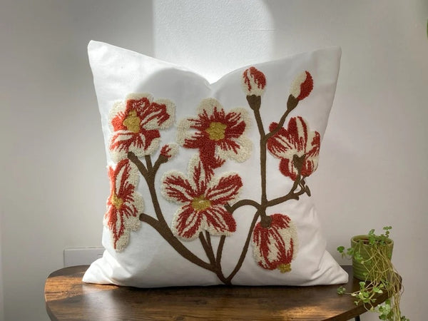 Funda cojín bordada magnolios