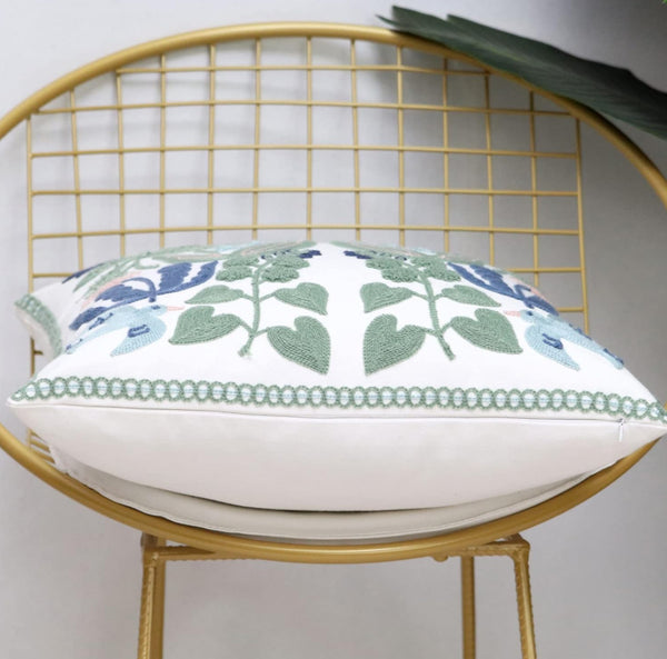 Funda bordada pajaritos