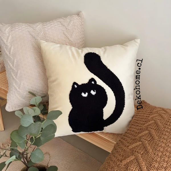 Funda Bordada Cat Negra