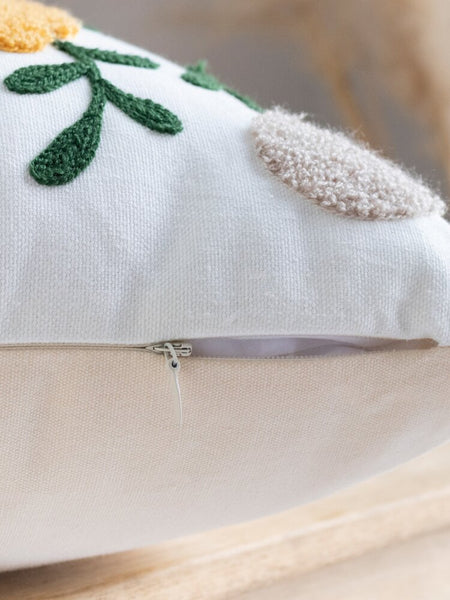 Funda cojín bordada Floreada