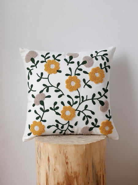 Funda cojín bordada Floreada