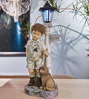 Niño con farol Led