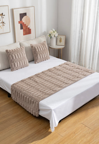 Piecera canelones + 02 fundas de cojin Taupe