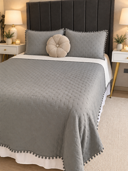 Quilt pompón Gris King