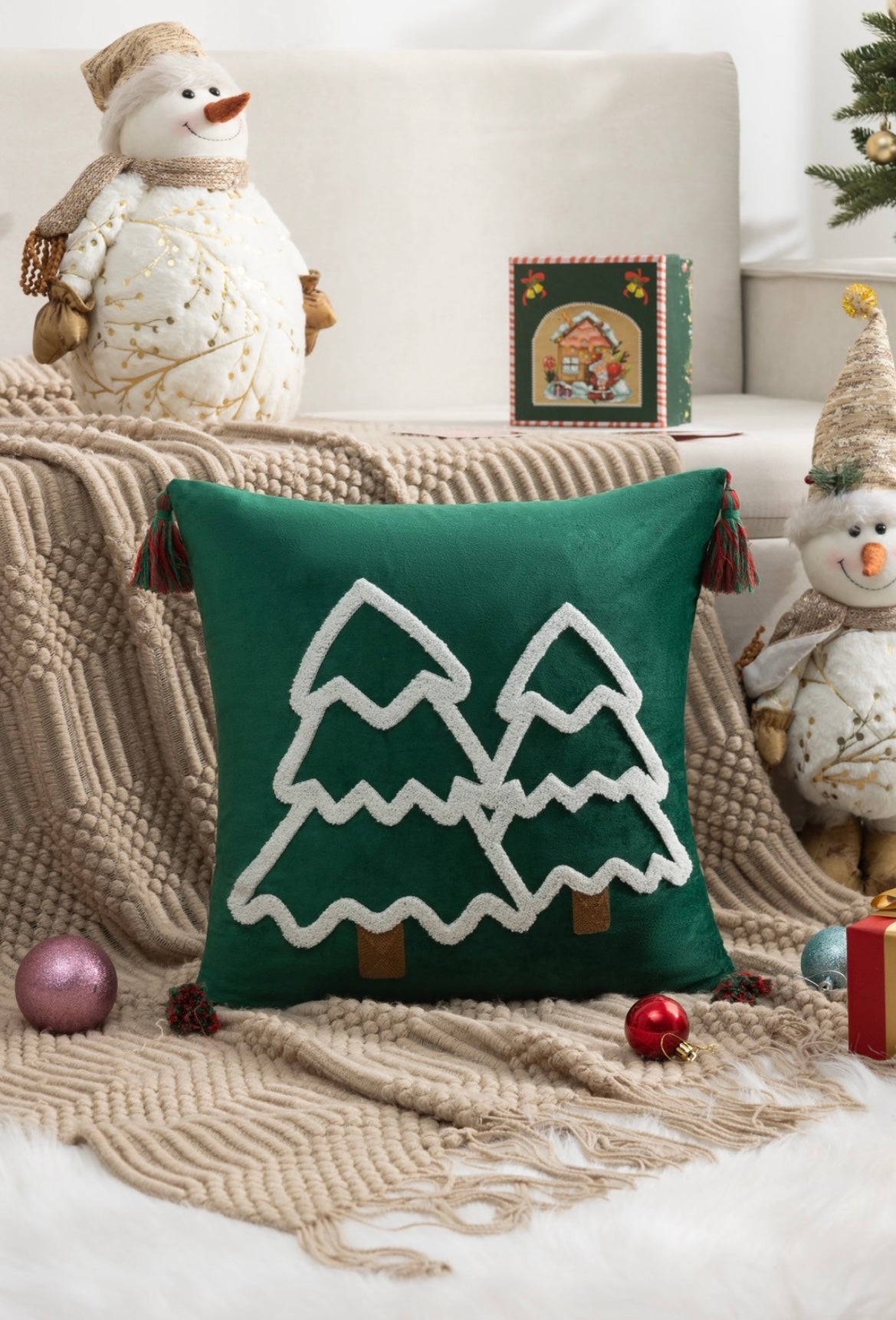 Funda cojín bordada Navidad Mod:Pino