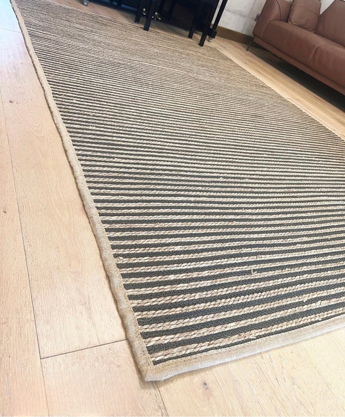 Alfombra yute raya negra