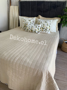 Cubrecama King beige