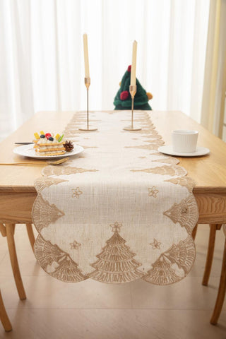 Camino de mesa Navidad pinos