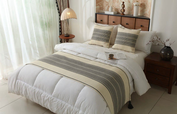 Set piecera Crucero rayas + 02 fundas de cojín