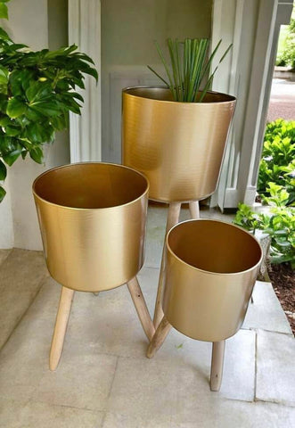 Trio de maceteros dorado