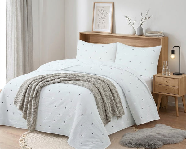 Quilt blanco 2P con borbado