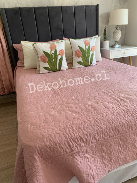 Quilt rosado bordado 2P