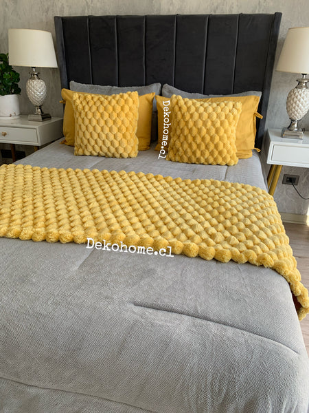 Piecera + 02 fundas de cojín amarillo