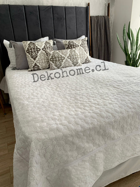 Cubrecama Plush Blanco 2P