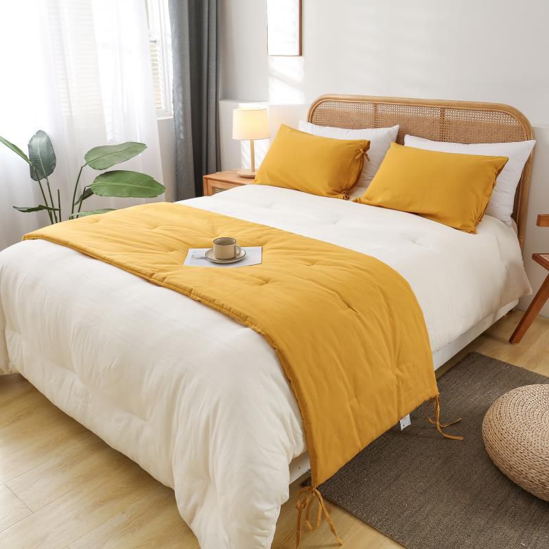Piecera + 2 fundas de almohadas Mostaza