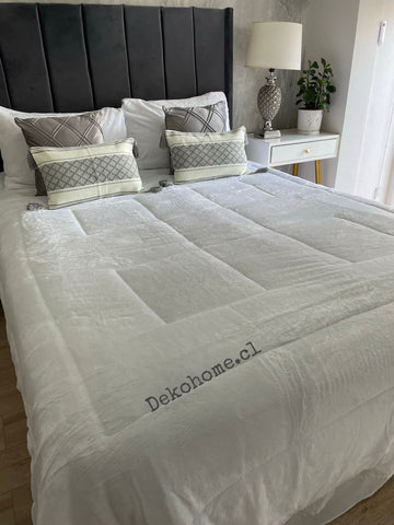 Cubrecama Blanco Plush 2P