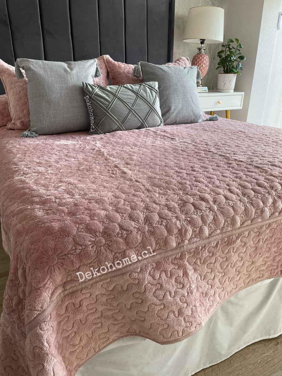Cubrecama Plush rosado 2P